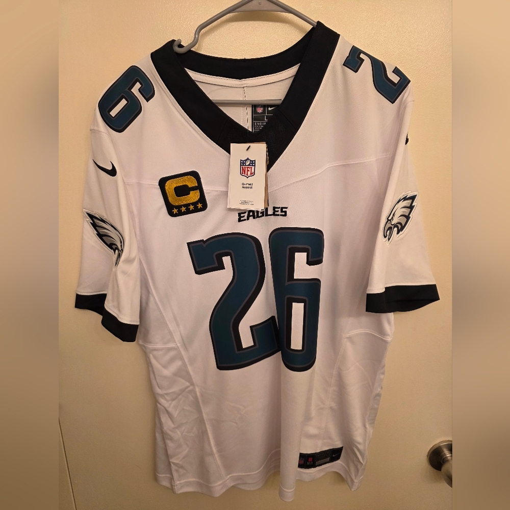 Philadelphia Eagles Saquon Barkley Gold Captains Patch Nike Vapor FUSE Jersey